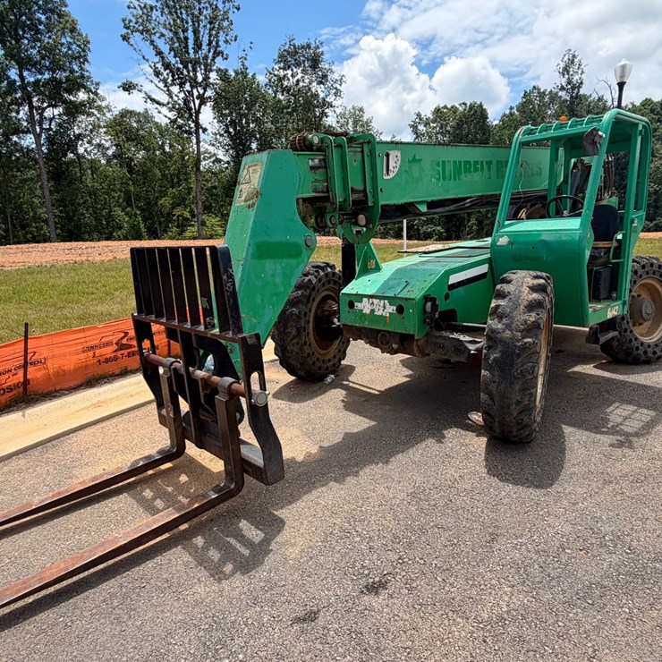 #1099 • 2018 JLG Telehandler