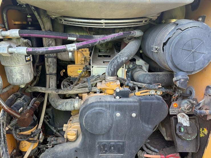 2022-caterpillar-299d3-xe-image-16