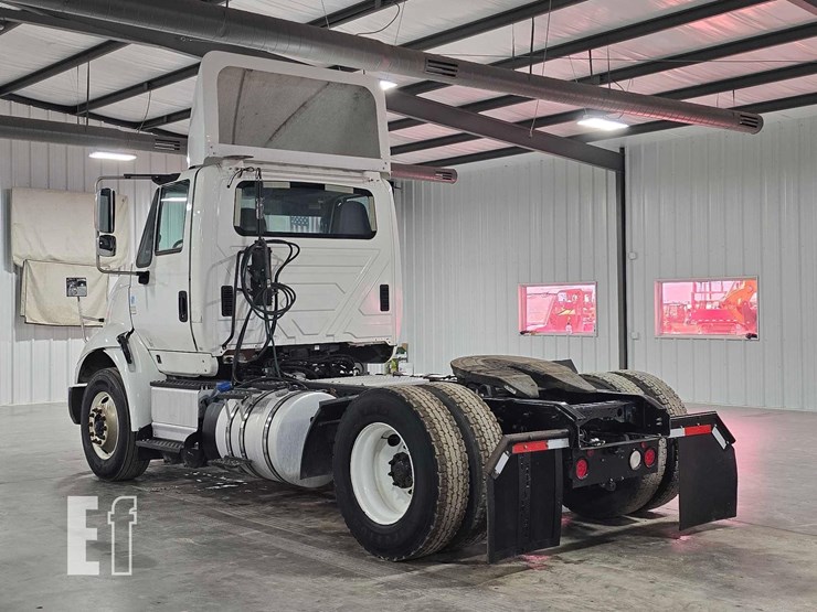 2017-international-transtar-8600-image-4