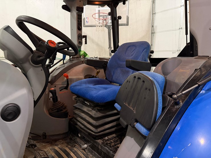 new-holland-t4.75-image-13