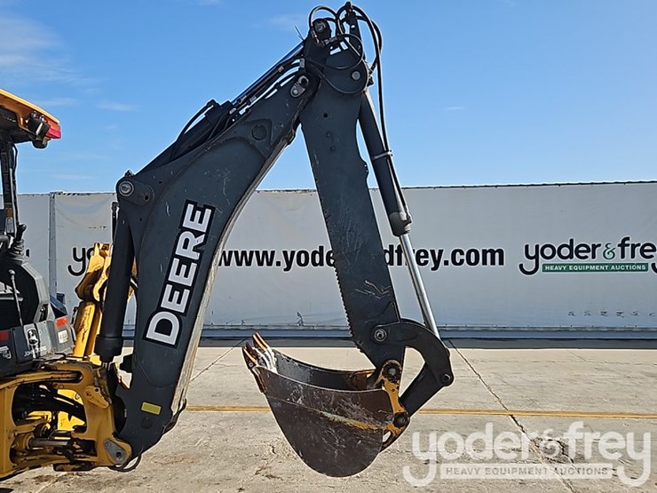 2017-deere-310sl-image-19