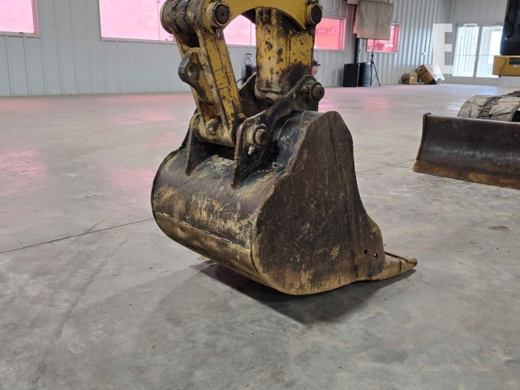 2021-caterpillar-306cr-image-11