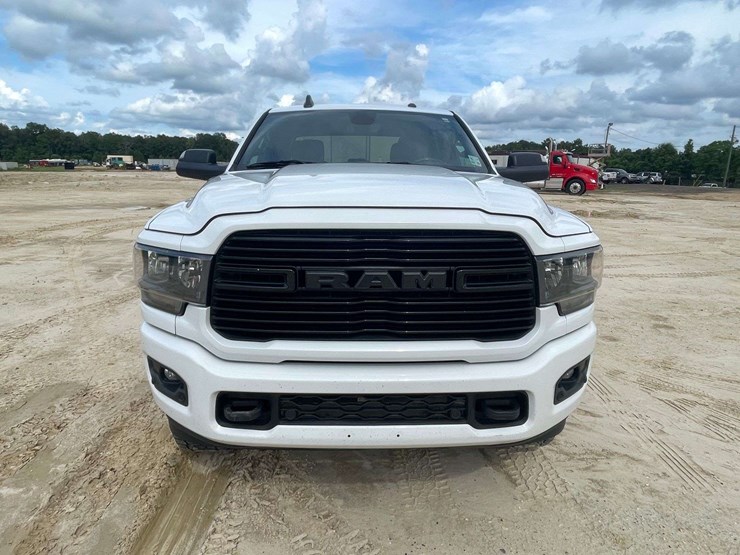 2021-dodge-2500-image-5