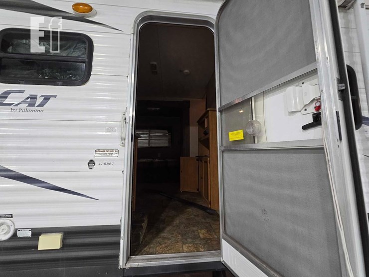 2014-palomino-canyon-cat-27rbsc-image-9