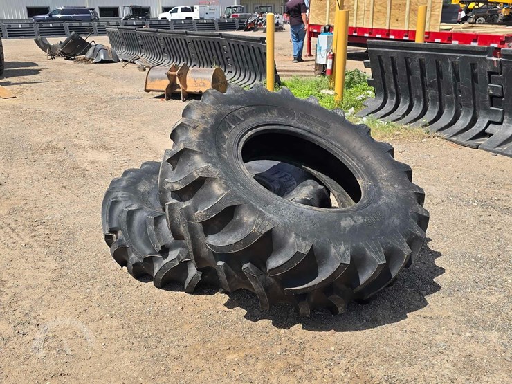 titan-16.9-24-tractor-tires-image-1