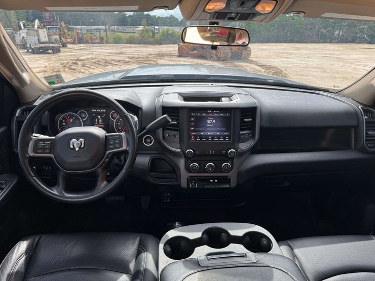 2019-dodge-2500-image-12