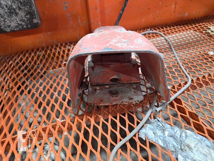 2006-jlg-660sj-image-12