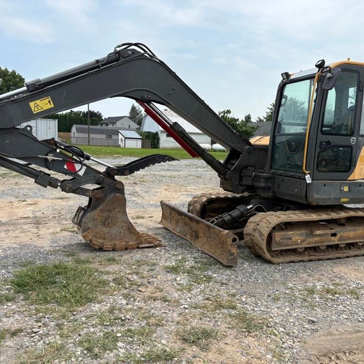 VOLVO ECR88D
