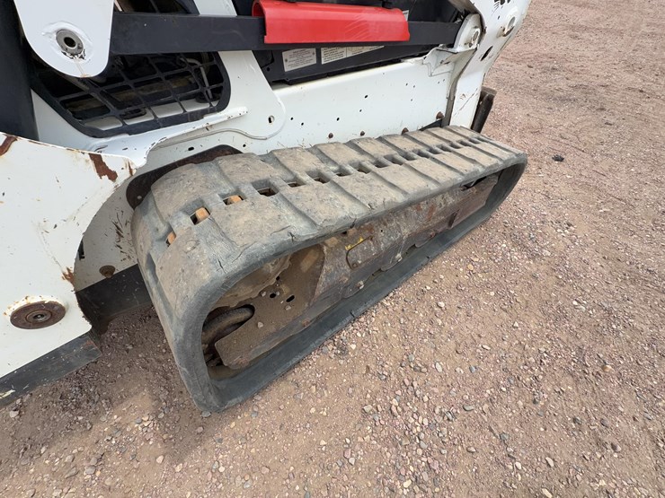 2017-bobcat-t650-image-25