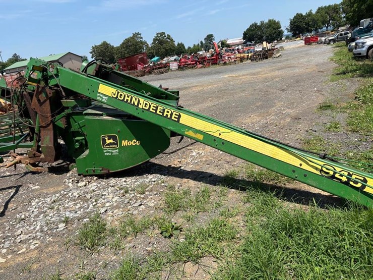 john-deere-945-image-1