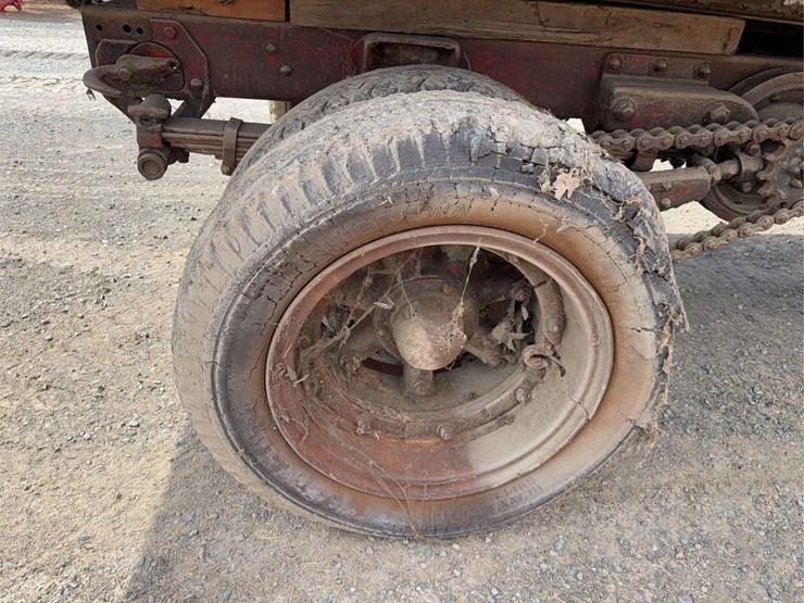 mack-c-cab-dump-truck-image-13
