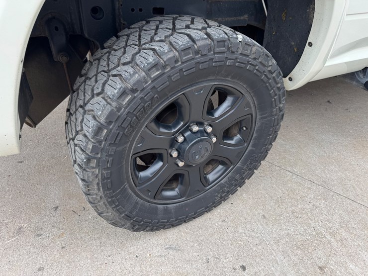 2016-dodge-ram-2500-image-47