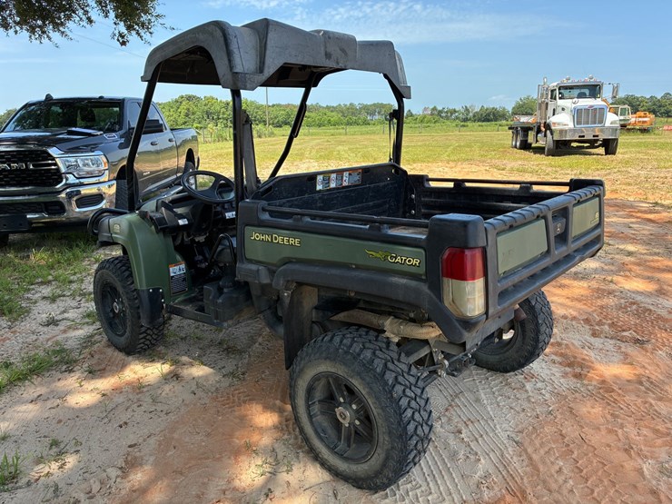 john-deere-gator-image-5