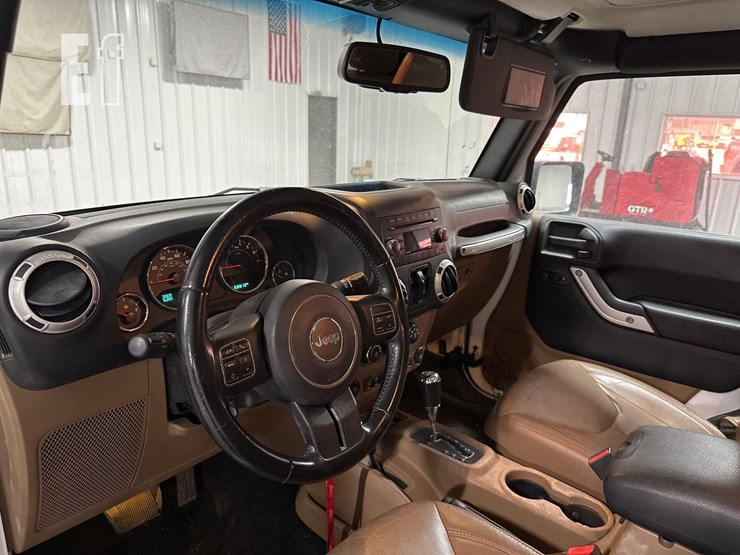 2016-jeep-wrangler-image-10