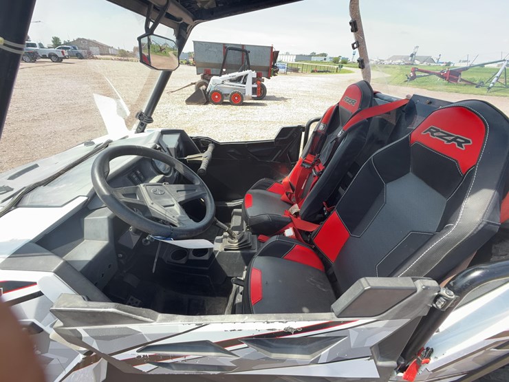 polaris-rzr-900-image-18