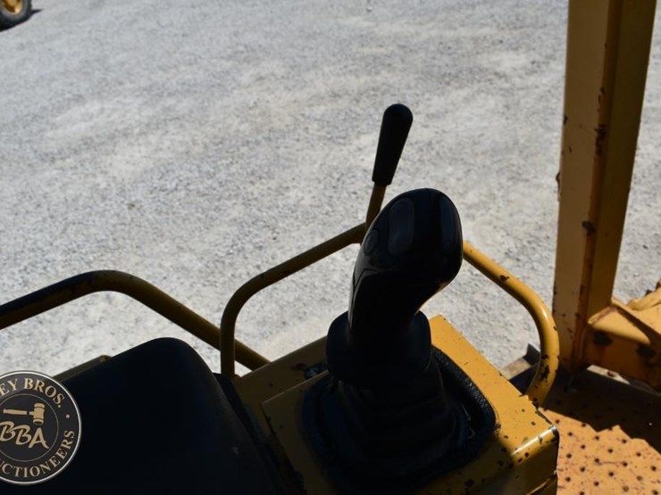 1988-caterpillar-d4c-xl-image-35