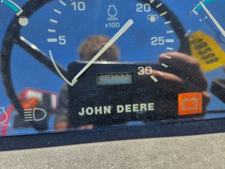 john-deere-5105-image-39