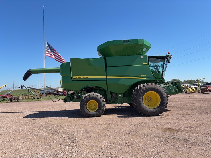2015-john-deere-s680-image-4