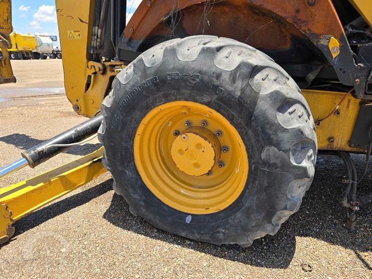 2018-caterpillar-420f2-it-image-18