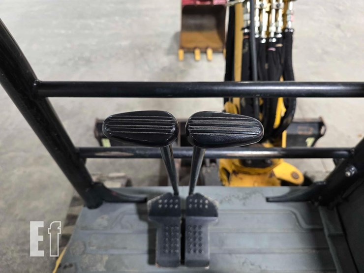 2019-caterpillar-303.5e2-cr-image-18