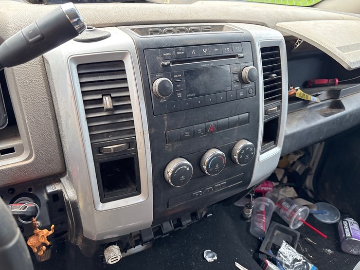 2015-dodge-ram-1500-image-9