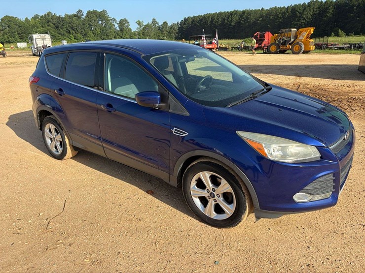 2015-ford-escape-se-image-4