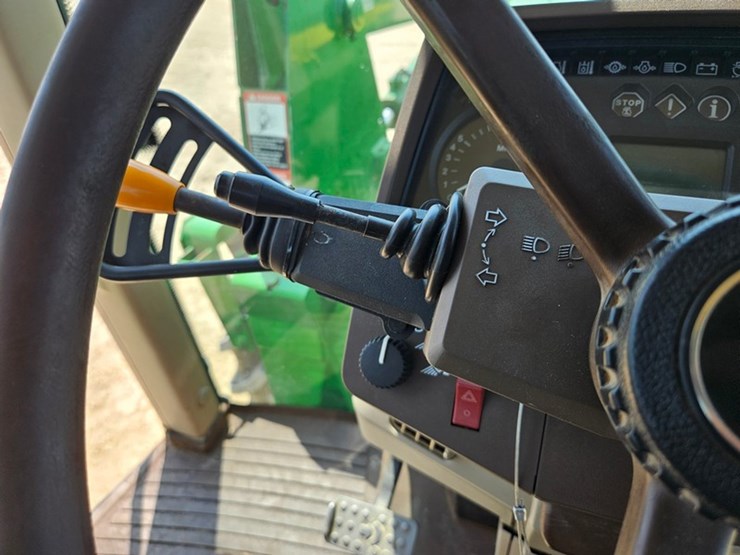 john-deere-6420-image-36
