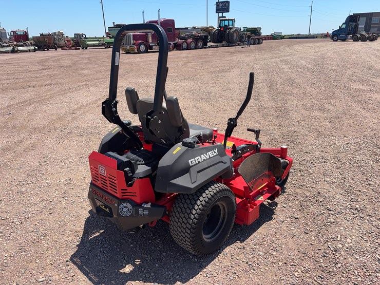 gravely-992267-zero-turn-mower-image-5