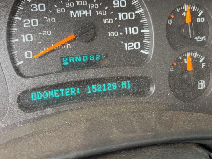 2003-gmc-sierra-2500hd-image-39