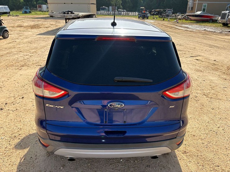 2015-ford-escape-se-image-6