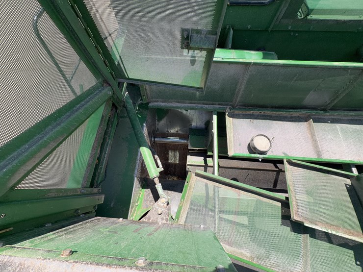 1981-john-deere-8820-image-36