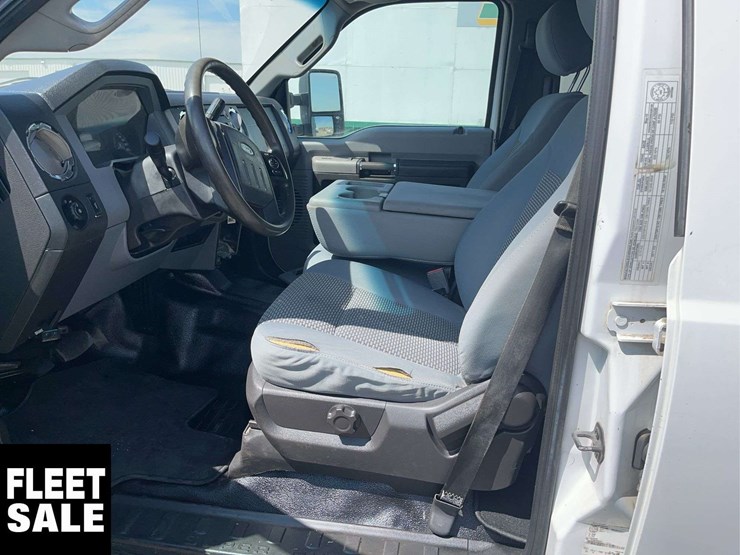 2013-ford-f550-image-13