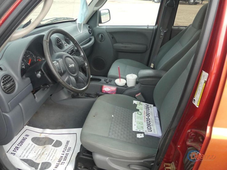 2005-jeep-liberty-image-6
