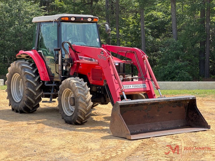 massey-ferguson-5445-image-1