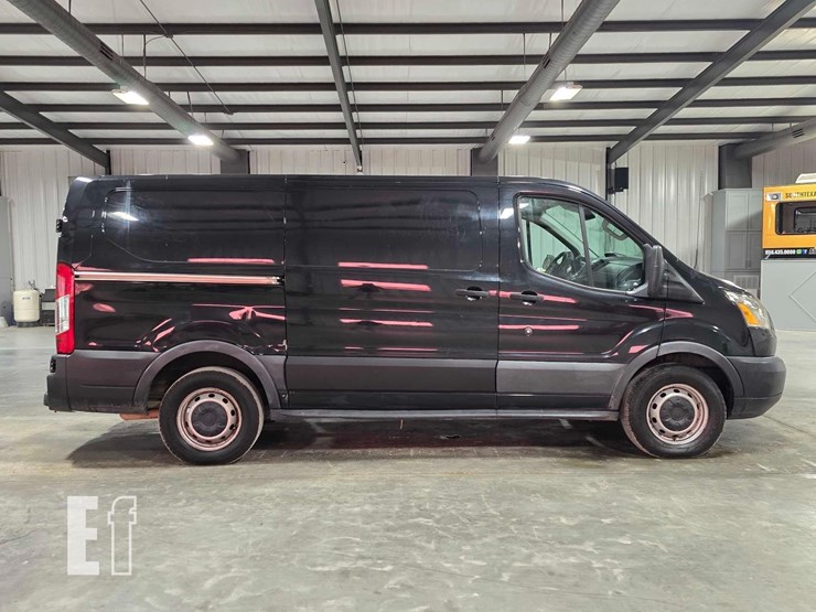 2015-ford-transit-image-6