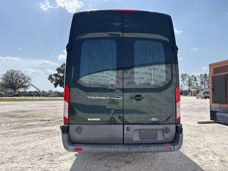 2017-ford-transit-image-41