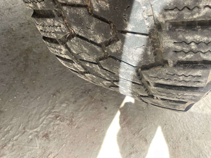 2013-dodge-2500-image-21