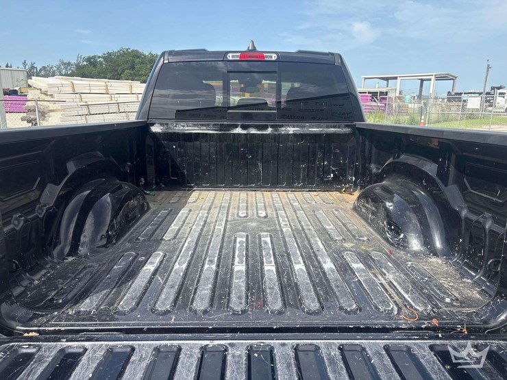 2020-dodge-1500-image-12