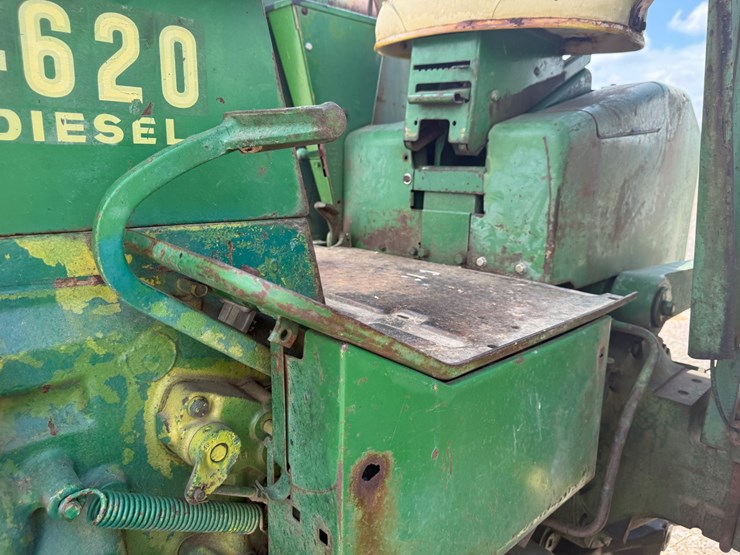 john-deere-4620-image-50