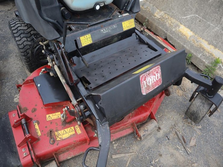toro-groundmaster-7210-diesel-zero-turn-mower-image-13