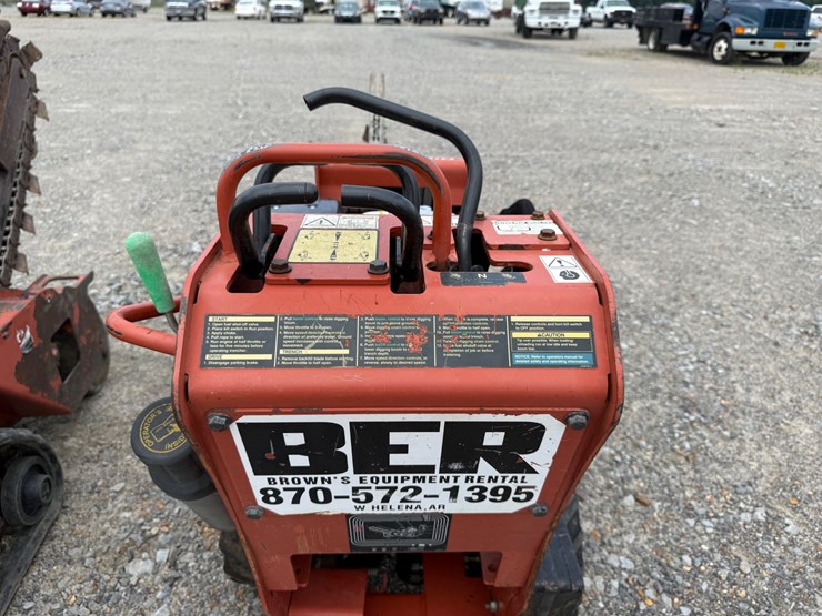 ditch-witch-c12-image-13