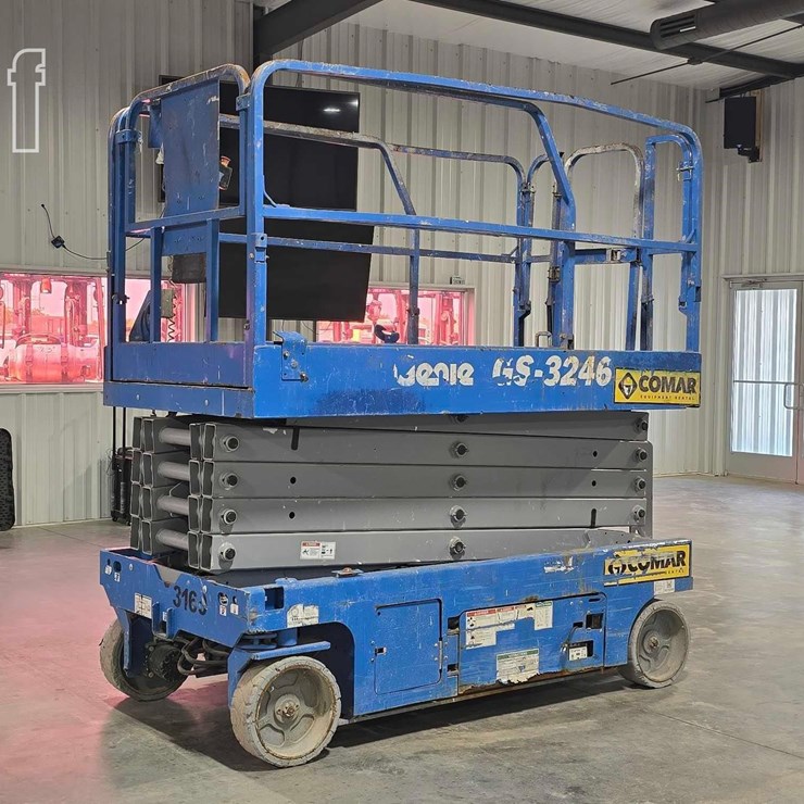 2018 GENIE GS3246