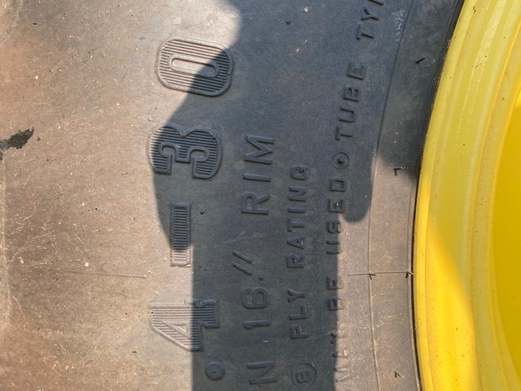 john-deere-9600-4x4-combine-image-95