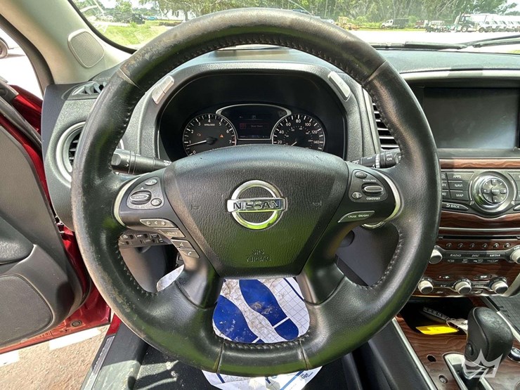 2017-nissan-pathfinder-image-13