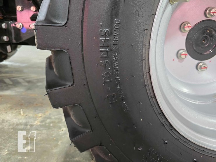 2026-mahindra-4540-image-30