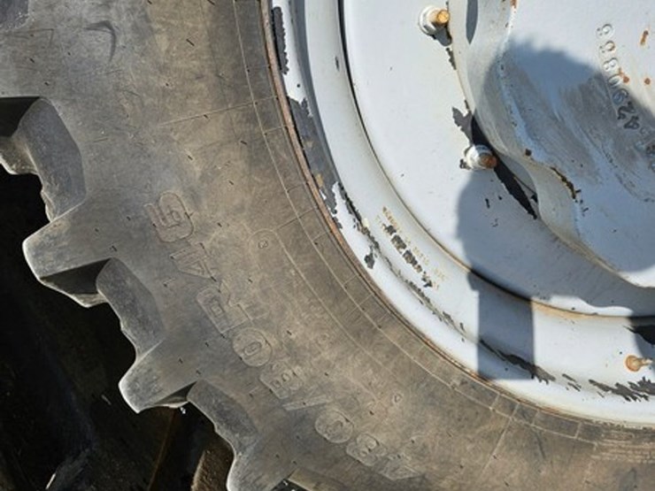 massey-ferguson-7624-image-67