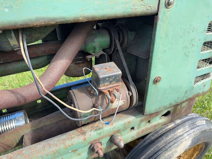 john-deere-model-b-image-19