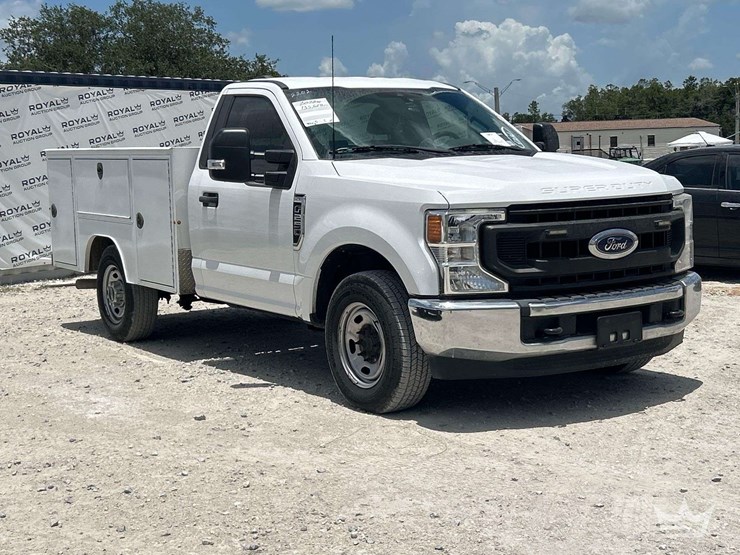 2022-ford-f250-image-2