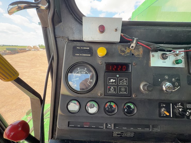 1981-john-deere-8820-image-54