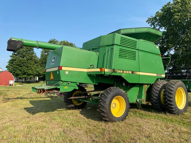 john-deere-9600-4x4-combine-image-2